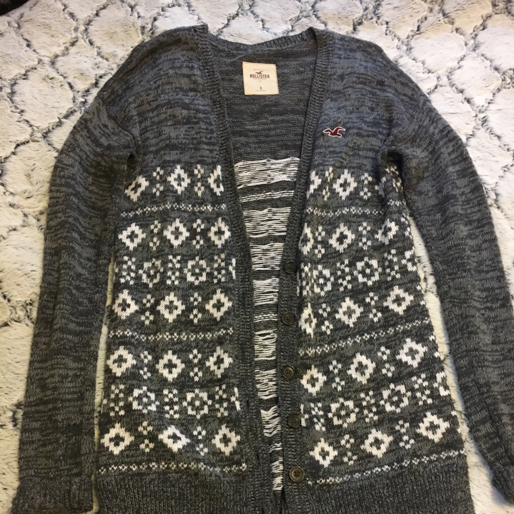 Hollister Cardigan. In good condition